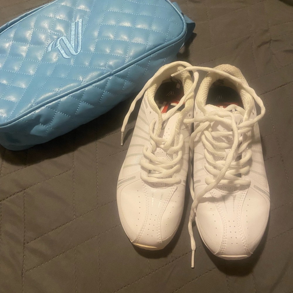 Varsity Miza Cheer Shoes Size 5